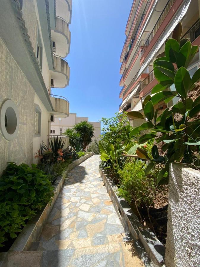 Paradiso Apartments Sarandë Exteriör bild