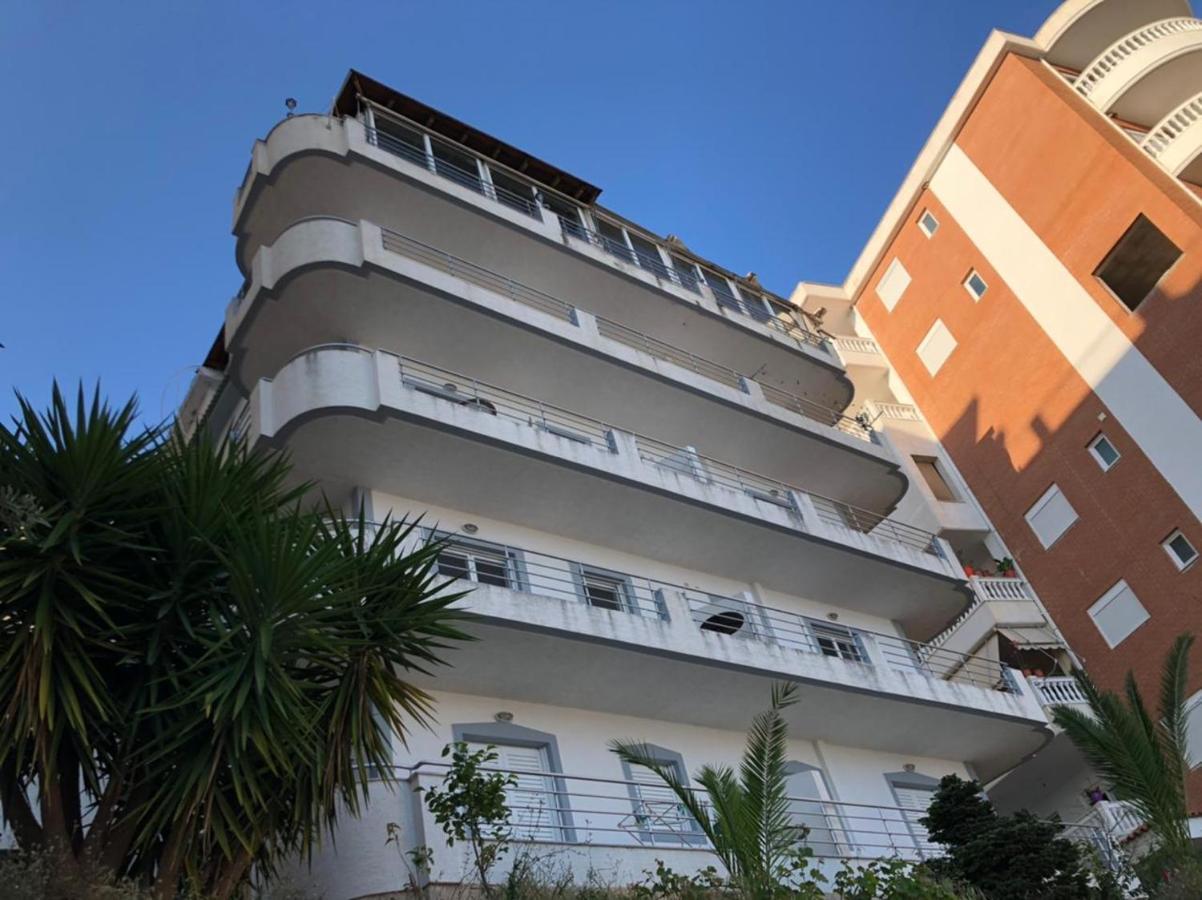 Paradiso Apartments Sarandë Exteriör bild