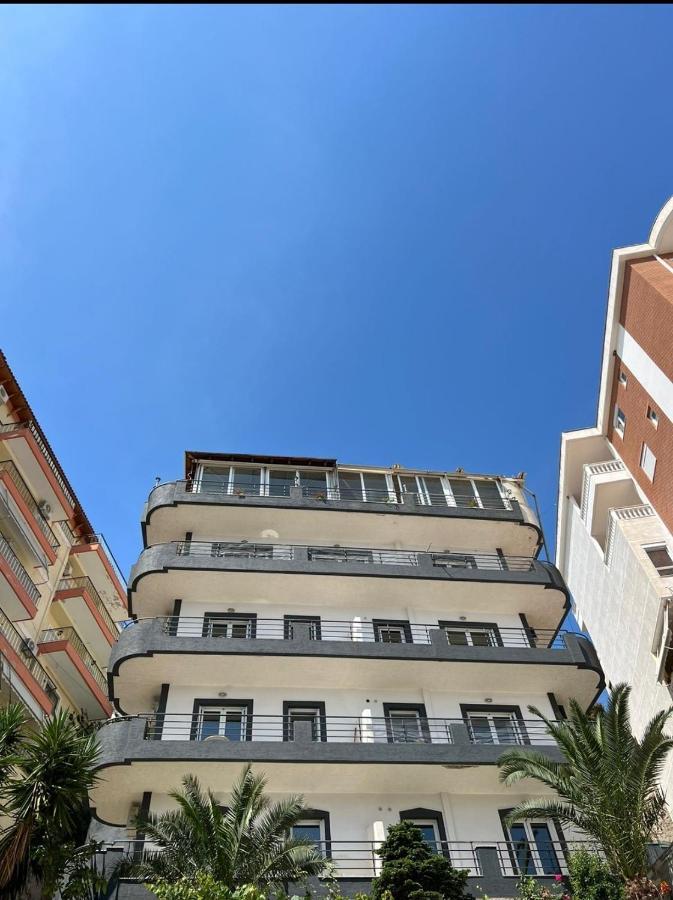Paradiso Apartments Sarandë Exteriör bild